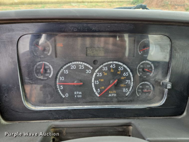 image for item DY1226 2003 Sterling Truck L9500 ready mix truck