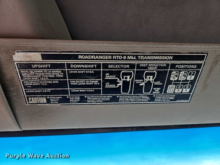 image for item DY1226 2003 Sterling Truck L9500 ready mix truck