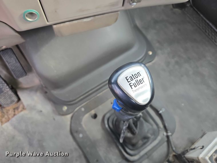 image for item DY1226 2003 Sterling Truck L9500 ready mix truck