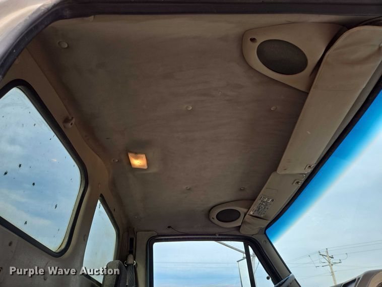 image for item DY1226 2003 Sterling Truck L9500 ready mix truck