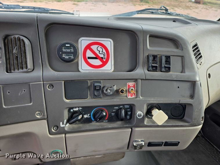 image for item DY1226 2003 Sterling Truck L9500 ready mix truck