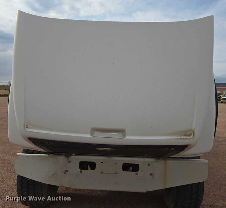 image for item DY1226 2003 Sterling Truck L9500 ready mix truck