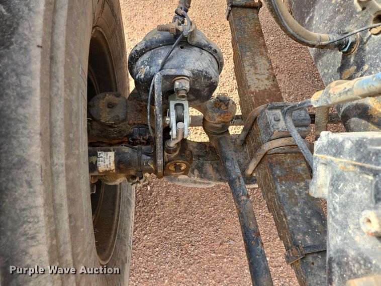 image for item DY1226 2003 Sterling Truck L9500 ready mix truck