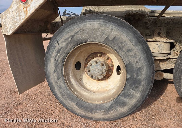 image for item DY1226 2003 Sterling Truck L9500 ready mix truck