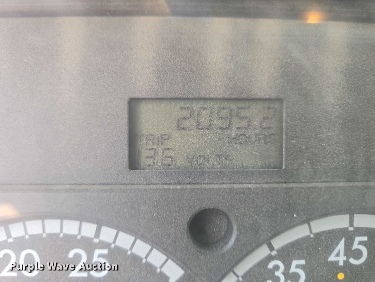 image for item DY1226 2003 Sterling Truck L9500 ready mix truck