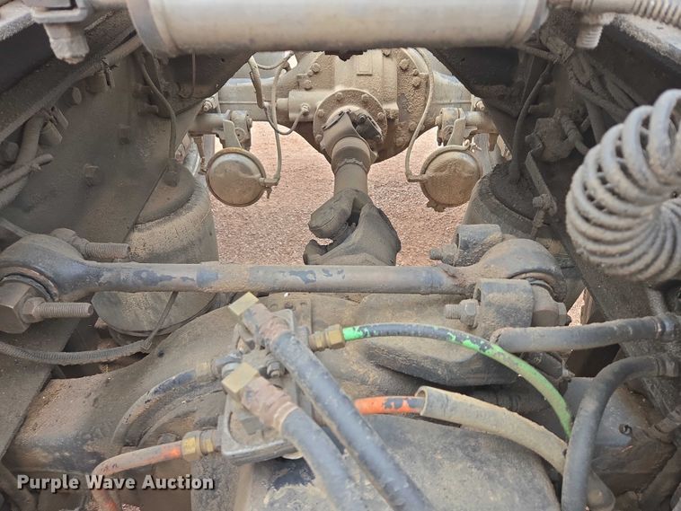 image for item DY1227 1997 Ford Areomax semi truck