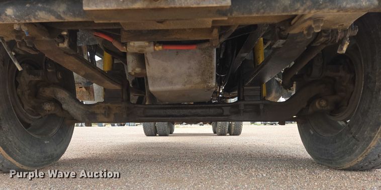 image for item DY1227 1997 Ford Areomax semi truck