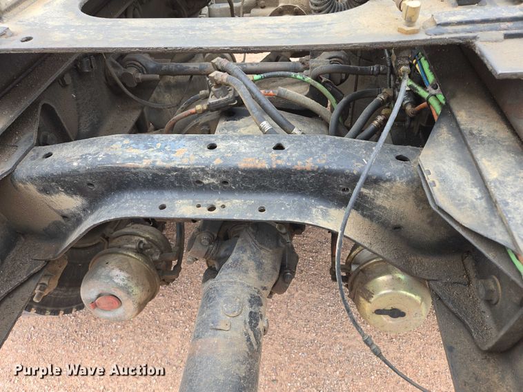 image for item DY1227 1997 Ford Areomax semi truck