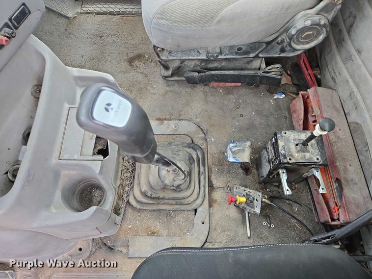 image for item DY1227 1997 Ford Areomax semi truck