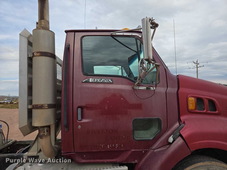 image for item DY1227 1997 Ford Areomax semi truck