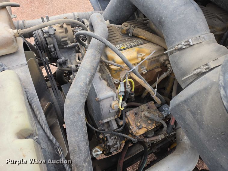 image for item DY1227 1997 Ford Areomax semi truck