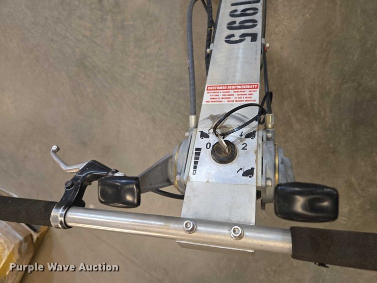 image for item DY1264 Husqvarna Soff-Cut 2000 concrete saw