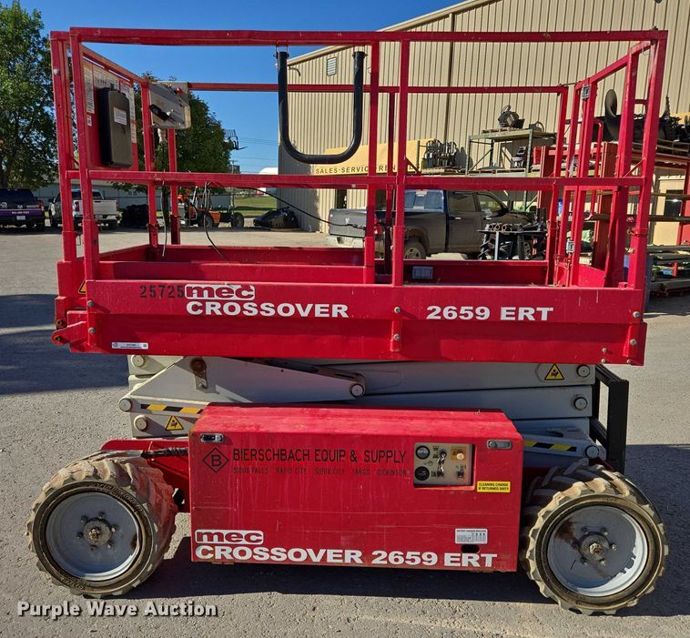image for item DY1266 2017 MEC Crossover 2659 ERT scissor lift