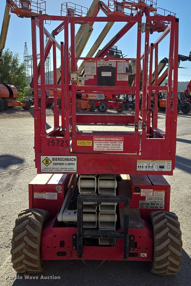 image for item DY1266 2017 MEC Crossover 2659 ERT scissor lift