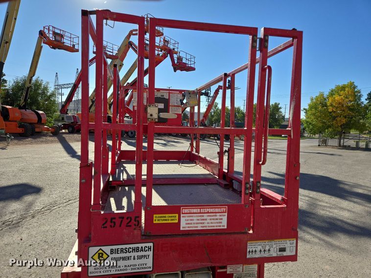 image for item DY1266 2017 MEC Crossover 2659 ERT scissor lift
