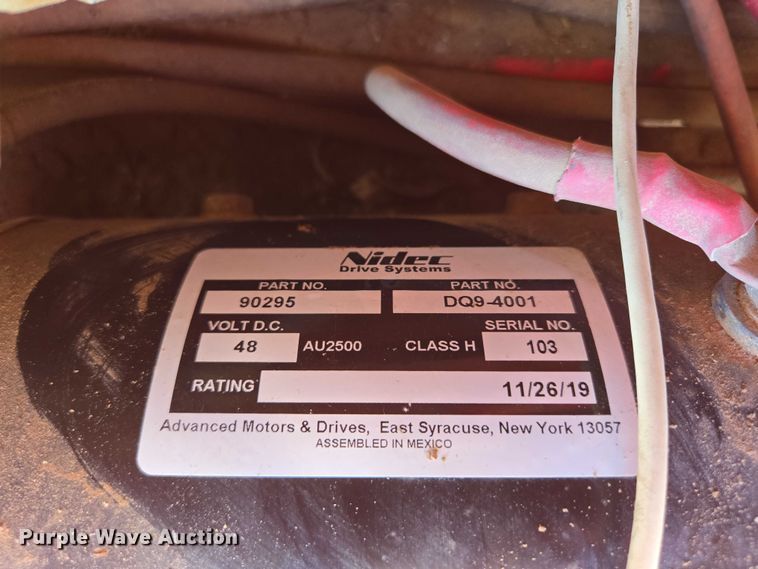 image for item DY1266 2017 MEC Crossover 2659 ERT scissor lift