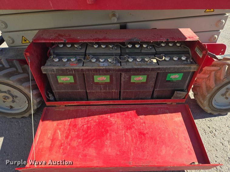 image for item DY1266 2017 MEC Crossover 2659 ERT scissor lift