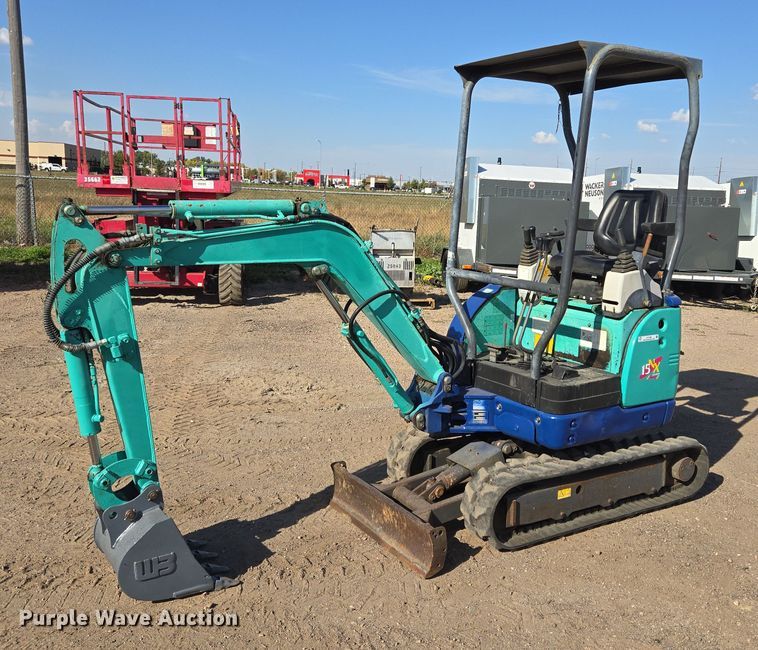EXCAVADORA 2005 IHI 15NX