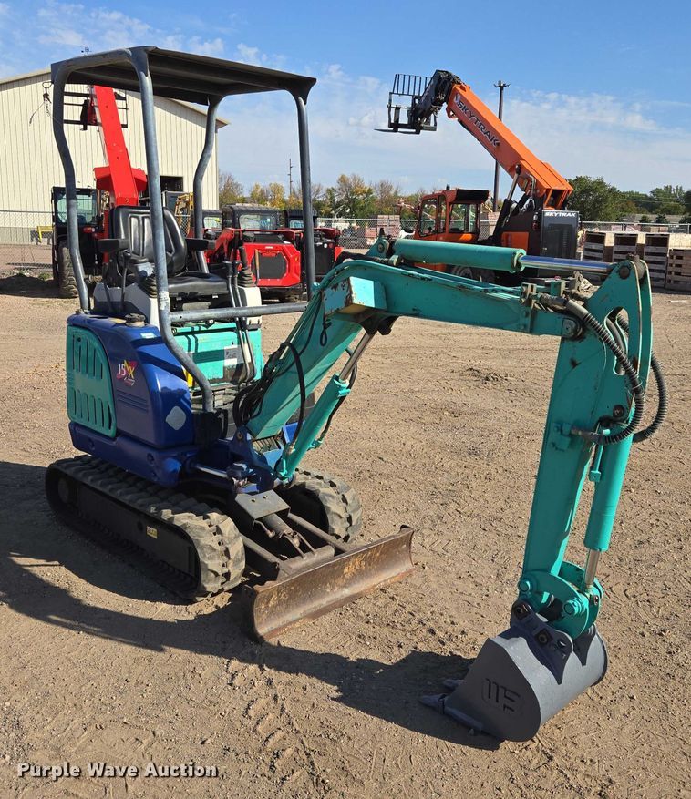 EXCAVADORA 2005 IHI 15NX