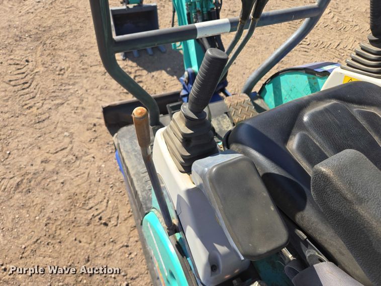 image for item DY1286 2005 IHI 15NX mini excavator