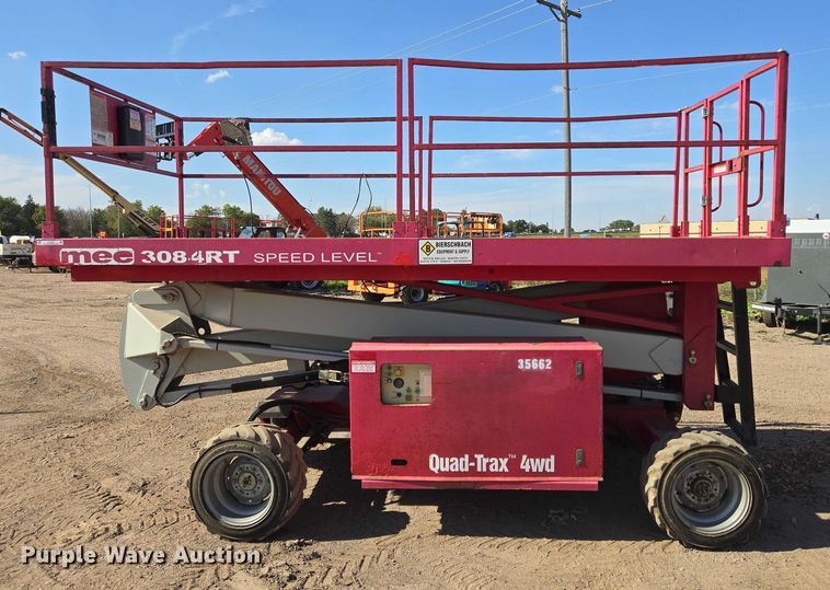 image for item DY1287 2013 MEC 3084RT scissor lift