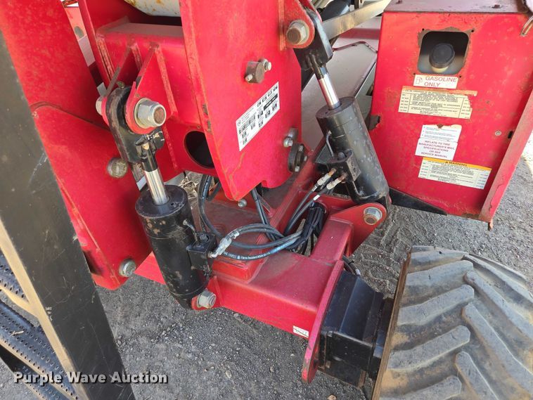 image for item DY1287 2013 MEC 3084RT scissor lift