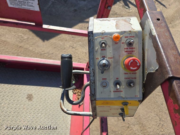 image for item DY1287 2013 MEC 3084RT scissor lift