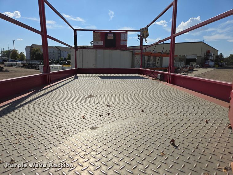 image for item DY1287 2013 MEC 3084RT scissor lift