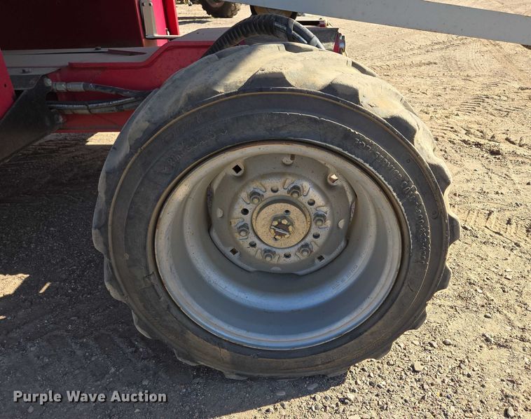 image for item DY1287 2013 MEC 3084RT scissor lift