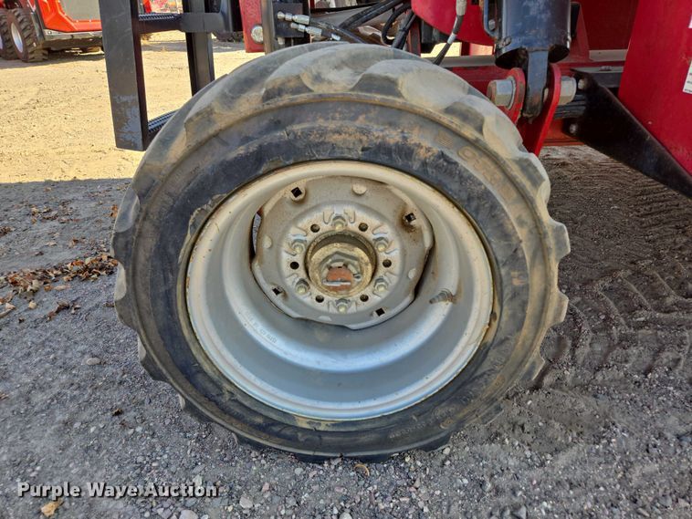 image for item DY1287 2013 MEC 3084RT scissor lift