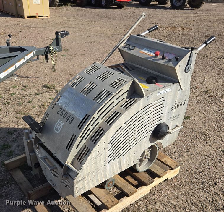 image for item DY1288 2016 Husqvarna Soff-Cut 5000 concrete saw