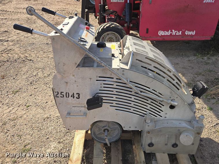 image for item DY1288 2016 Husqvarna Soff-Cut 5000 concrete saw