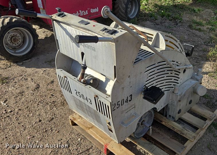 image for item DY1288 2016 Husqvarna Soff-Cut 5000 concrete saw