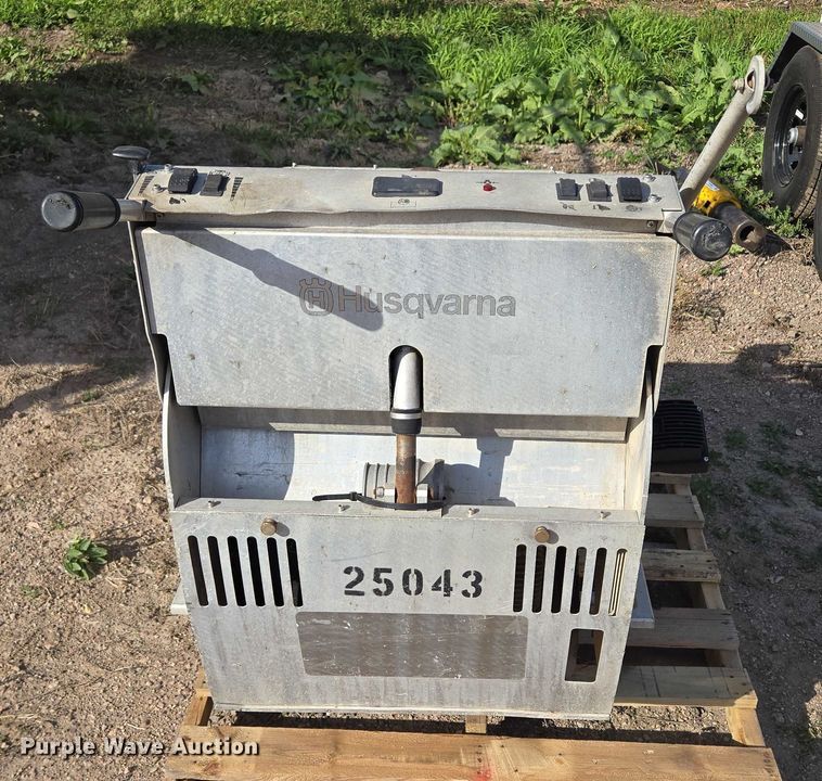 image for item DY1288 2016 Husqvarna Soff-Cut 5000 concrete saw