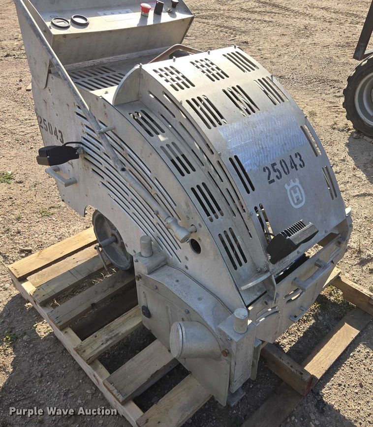 image for item DY1288 2016 Husqvarna Soff-Cut 5000 concrete saw