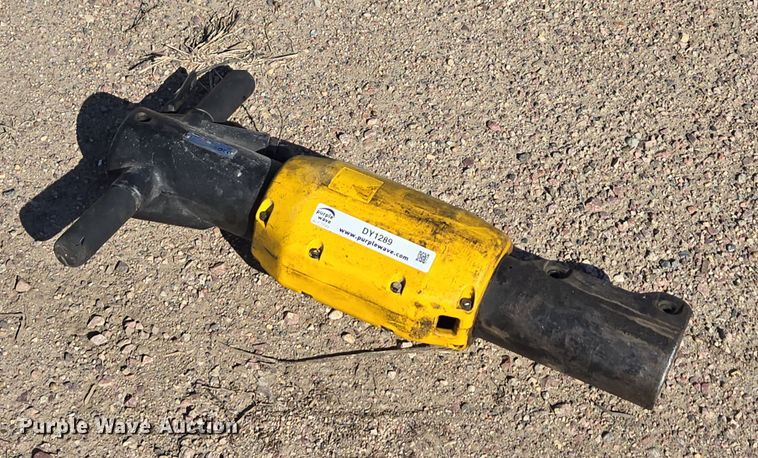 image for item DY1289 2018 Atlas TEX P905 H28 breaker