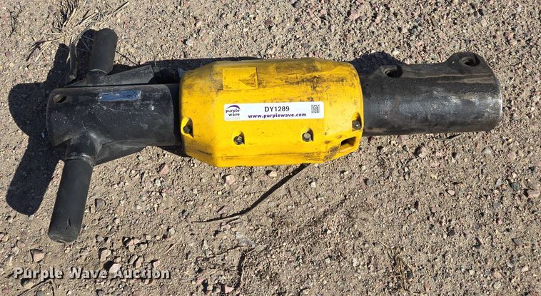 image for item DY1289 2018 Atlas TEX P905 H28 breaker