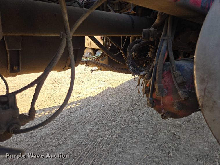 image for item DY1290 2012 Kenworth T800 semi truck