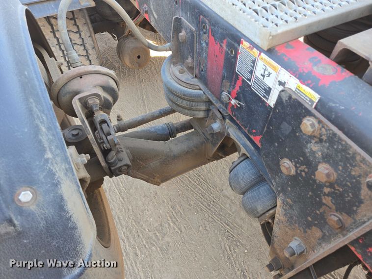 image for item DY1290 2012 Kenworth T800 semi truck