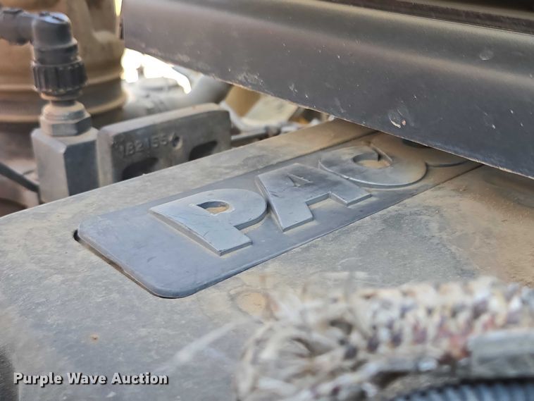 image for item DY1290 2012 Kenworth T800 semi truck