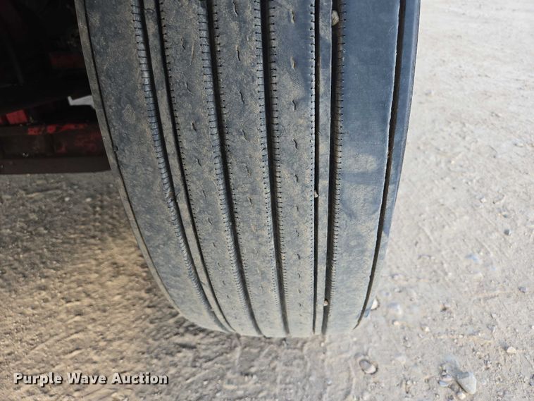 image for item DY1290 2012 Kenworth T800 semi truck