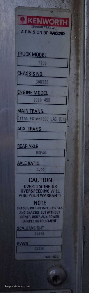 image for item DY1290 2012 Kenworth T800 semi truck