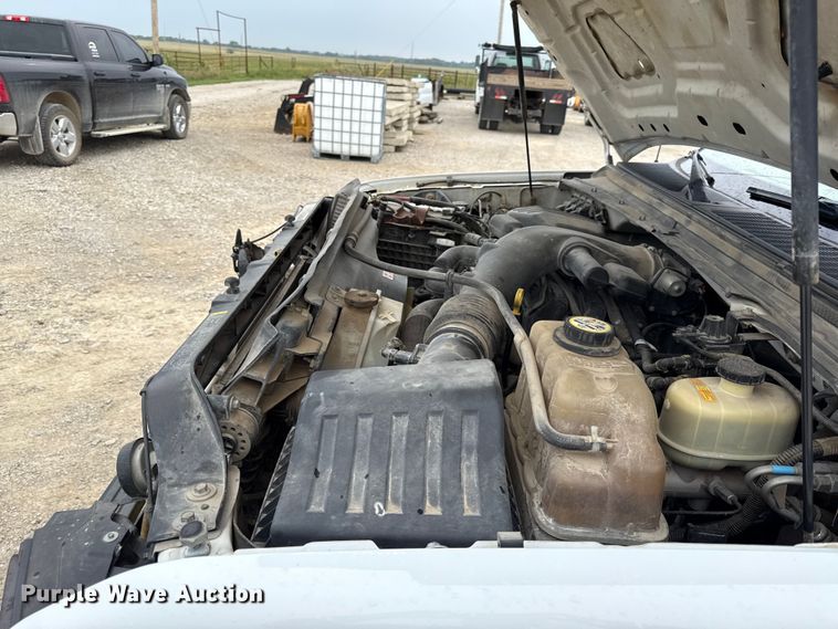 image for item DY8107 2008 Ford F450 Super Duty dump flatbed truck