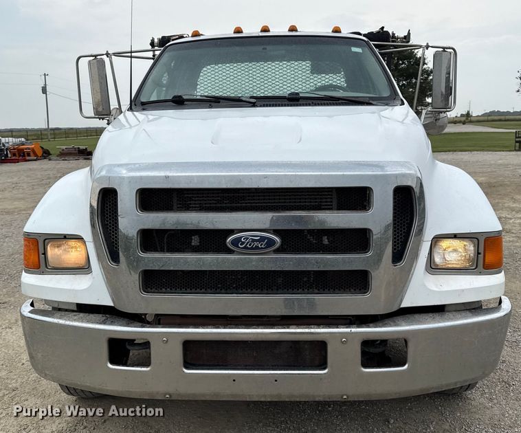 image for item DY8108 2004 Ford F650 Super Duty Crew Cab dump flatbed truck