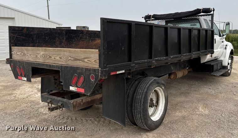 image for item DY8108 2004 Ford F650 Super Duty Crew Cab dump flatbed truck