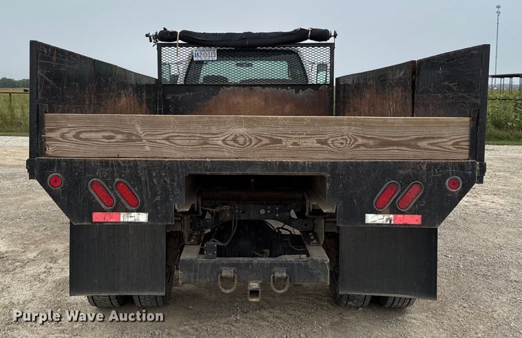 image for item DY8108 2004 Ford F650 Super Duty Crew Cab dump flatbed truck