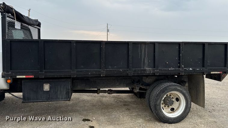 image for item DY8108 2004 Ford F650 Super Duty Crew Cab dump flatbed truck