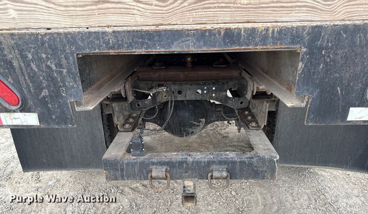 image for item DY8108 2004 Ford F650 Super Duty Crew Cab dump flatbed truck