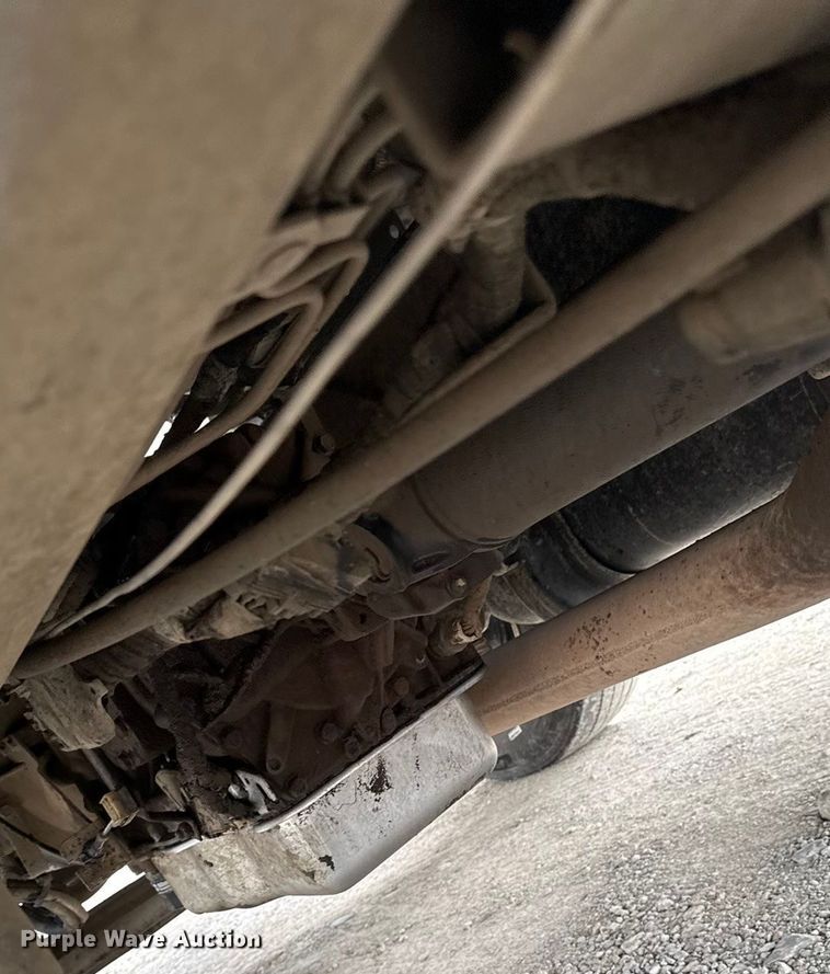 image for item DY8108 2004 Ford F650 Super Duty Crew Cab dump flatbed truck