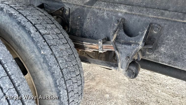 image for item DY8108 2004 Ford F650 Super Duty Crew Cab dump flatbed truck